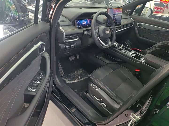 Geely Okavango L 2025 2025款 2.0T DCT尊享款