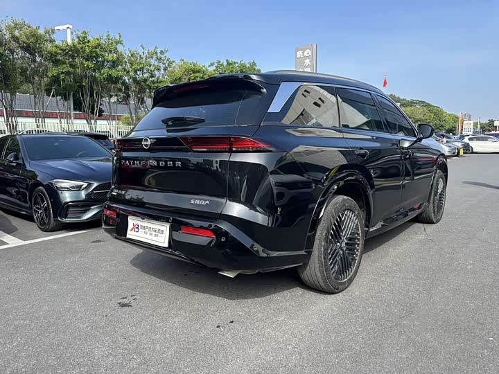 Nissan Pathfinder 2024 2024款 380VC-TURBO 四驱智驾版 6座