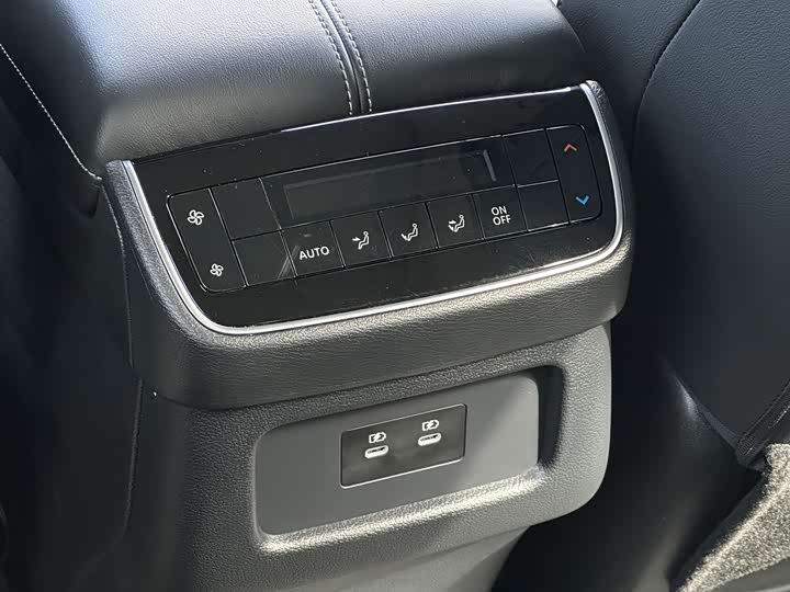 Nissan Pathfinder 2024 2024款 380VC-TURBO 四驱智驾版 6座