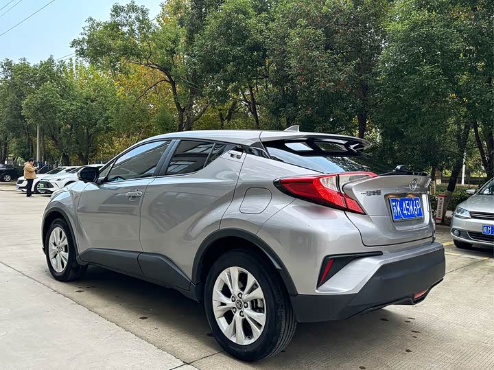 Toyota Izoa 2022 2022款 2.0L 奕享CARE版