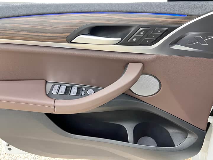 BMW X3 2023 2023款 改款 xDrive30i 领先型 M曜夜套装