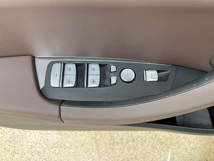 BMW X3 2023 2023款 改款 xDrive30i 领先型 M曜夜套装