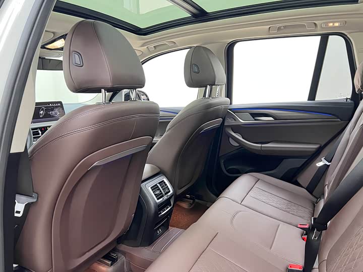 BMW X3 2023 2023款 改款 xDrive30i 领先型 M曜夜套装