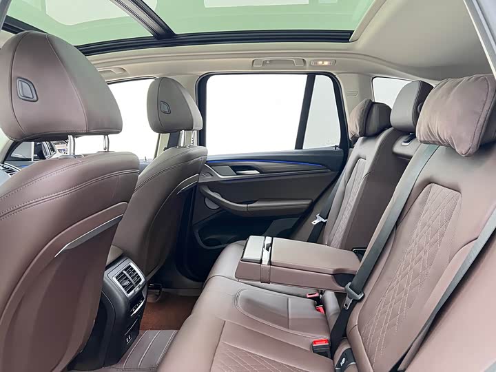 BMW X3 2023 2023款 改款 xDrive30i 领先型 M曜夜套装