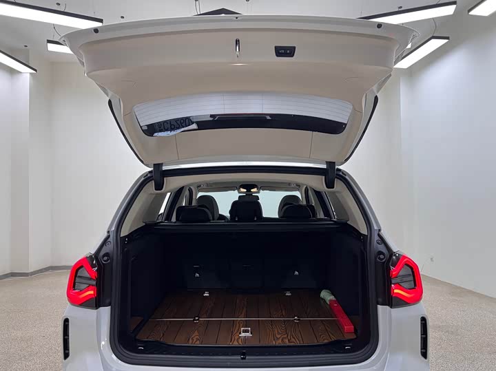 BMW X3 2023 2023款 改款 xDrive30i 领先型 M曜夜套装