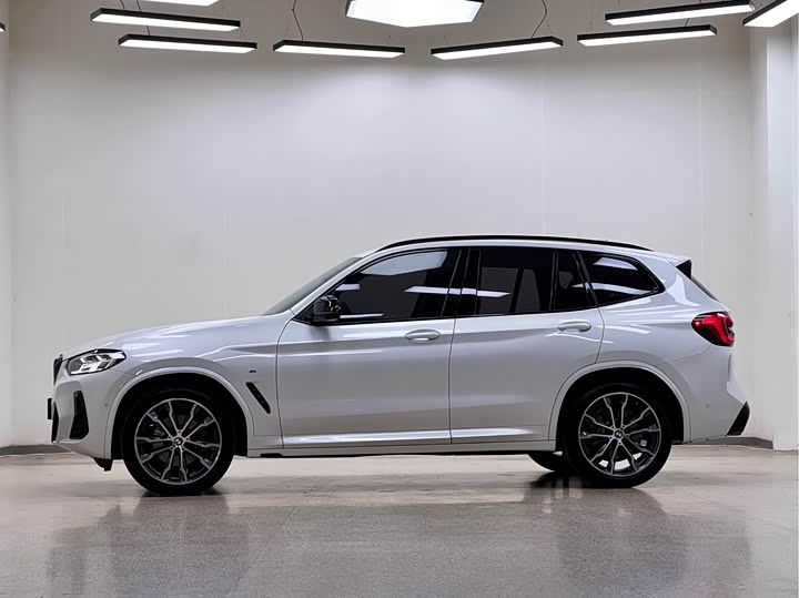 BMW X3 2023 2023款 改款 xDrive30i 领先型 M曜夜套装