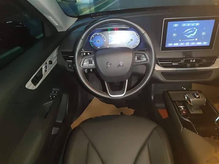 Hongqi E-QM5 2024 2024款 610km PLUS