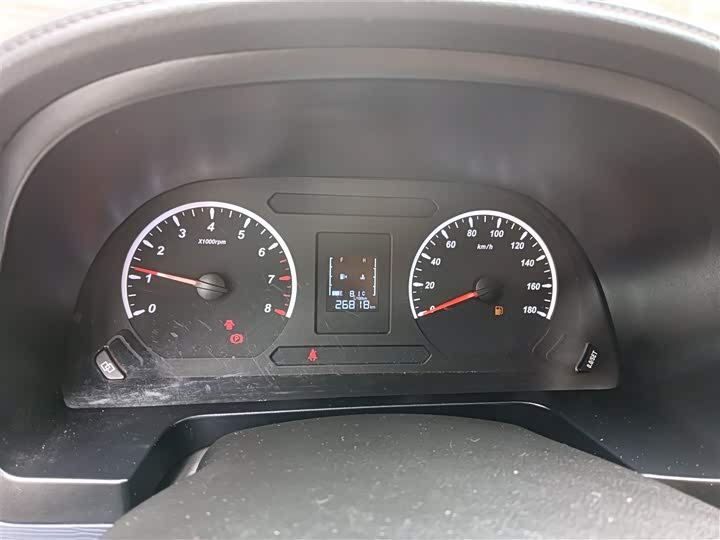 Dongfeng Forthing Lingzhi M5 2023 2023款 M5L 1.6L 基本型 7座