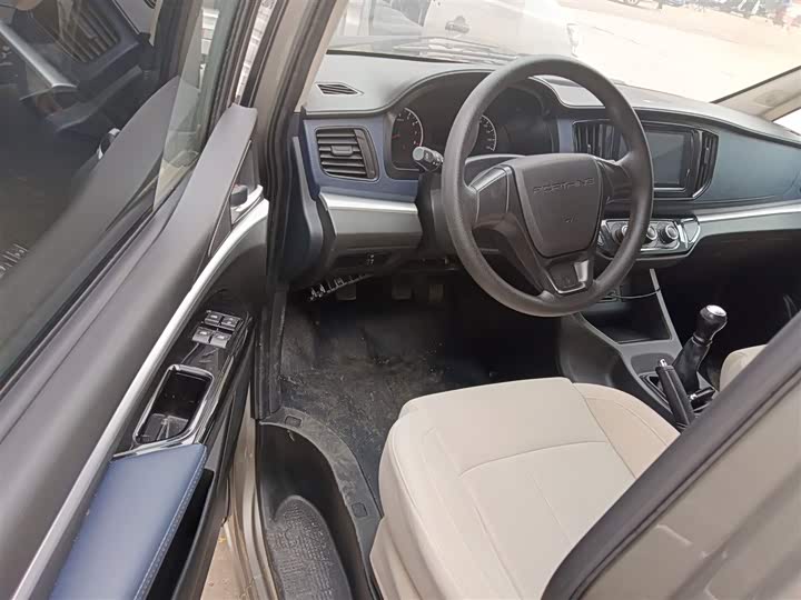 Dongfeng Forthing Lingzhi M5 2023 2023款 M5L 1.6L 基本型 7座