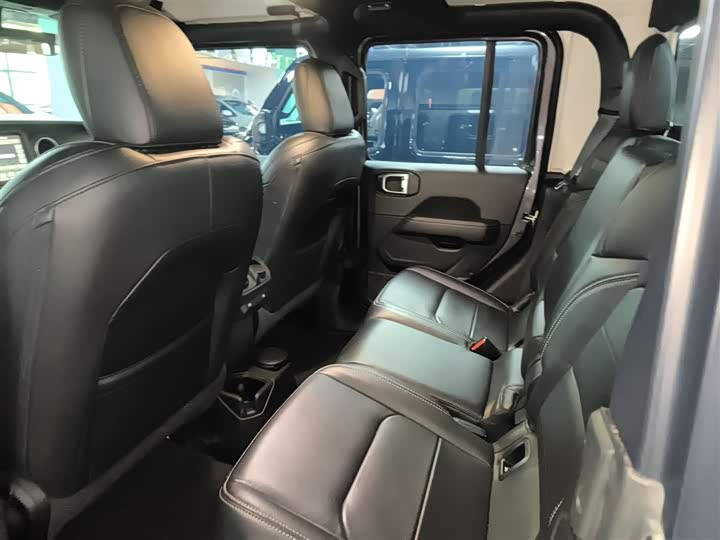 Jeep Gladiator 2022 2022款 3.6L 先行版