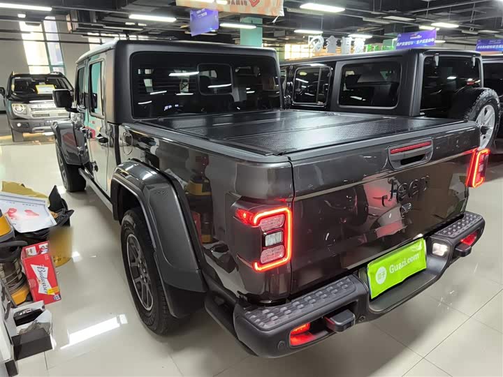 Jeep Gladiator 2022 2022款 3.6L 先行版
