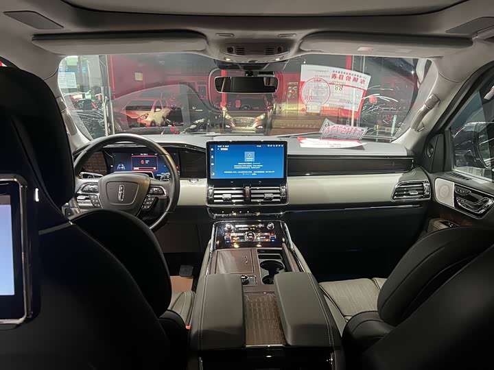 Lincoln Navigator 2022 2022款 3.5T 总统版
