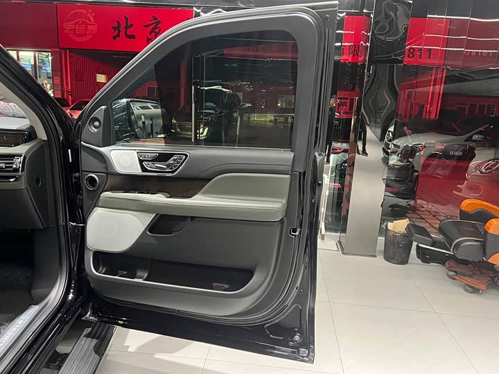 Lincoln Navigator 2022 2022款 3.5T 总统版