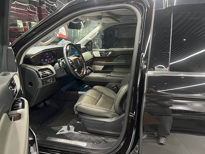 Lincoln Navigator 2022 2022款 3.5T 总统版