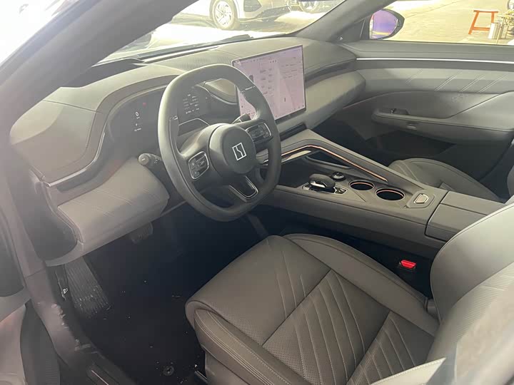 Zeekr 001 2025 2025款 ME版 100kWh 四驱