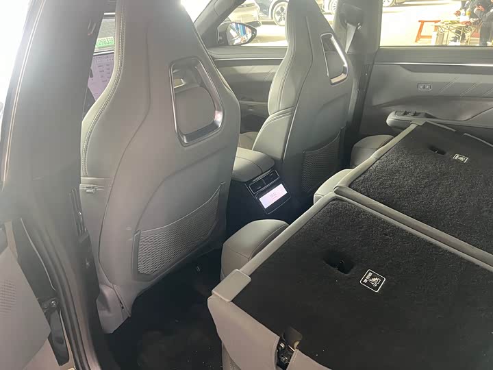 Zeekr 001 2025 2025款 ME版 100kWh 四驱