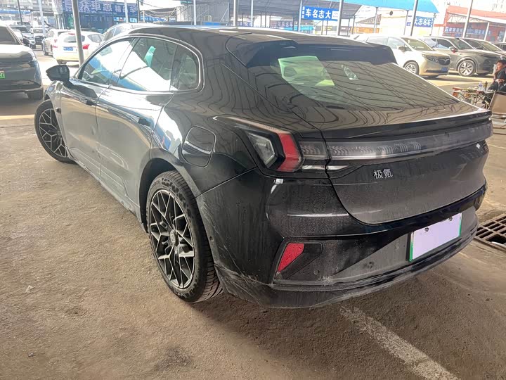 Zeekr 001 2025 2025款 ME版 100kWh 四驱