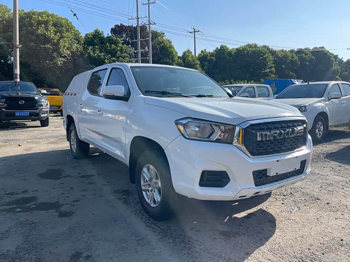 Maxus T70 2021 2021款 2.0T柴油手动四驱进取版标箱高底盘