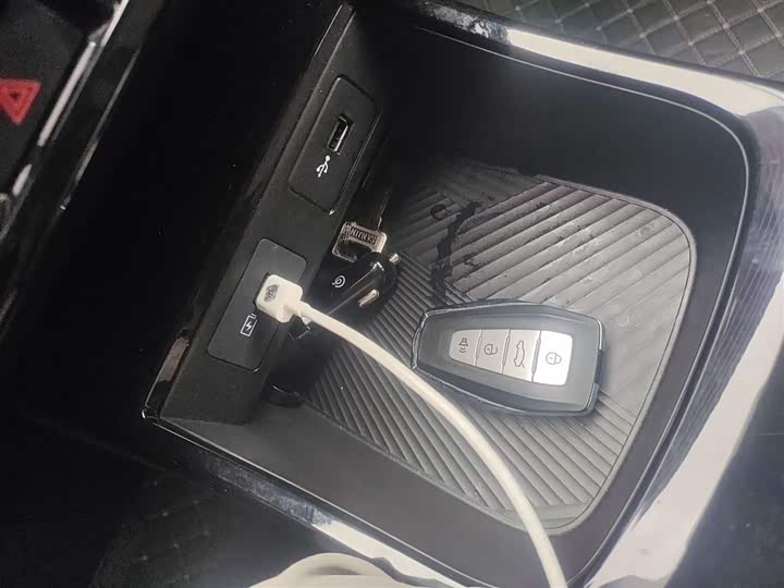 Geely Geometry E Firefly 2024 2024款 301km 星光