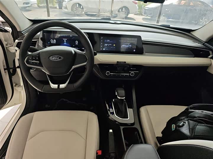 Ford Escort 2021 2021款 1.5L 自动钻石版