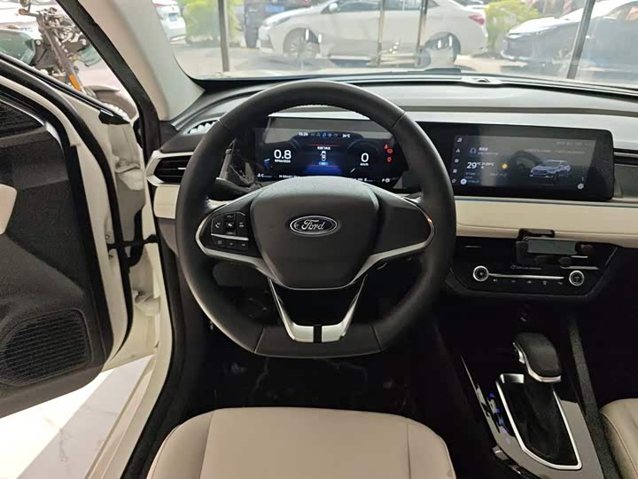 Ford Escort 2021 2021款 1.5L 自动钻石版