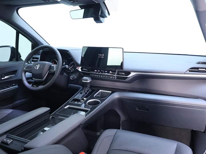 Toyota Sienna 2024 2024款 2.5L混动 四驱尊贵版