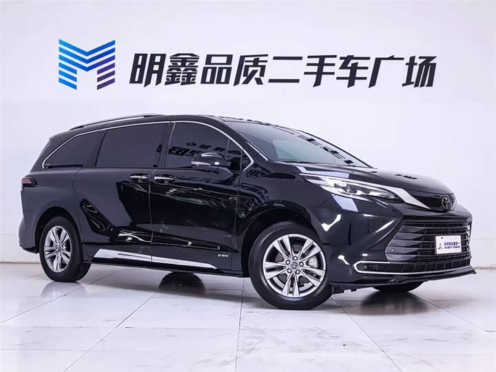 Toyota Sienna 2024 2024款 2.5L混动 四驱尊贵版