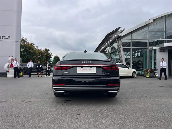 Audi A8 2025 2025款 A8L 45 TFSI quattro 豪华型
