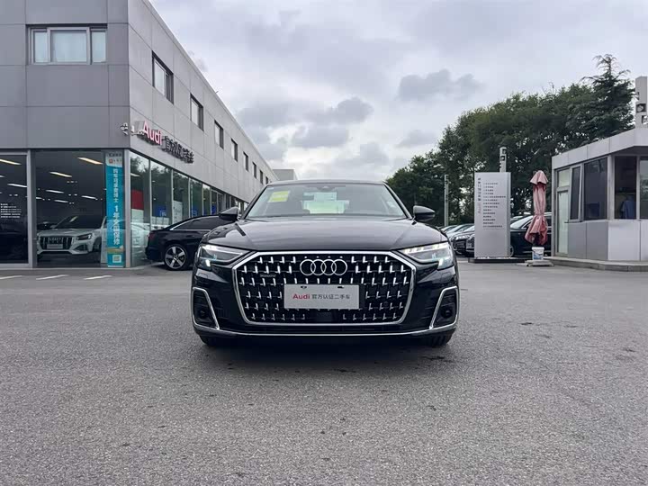 Audi A8 2025 2025款 A8L 45 TFSI quattro 豪华型