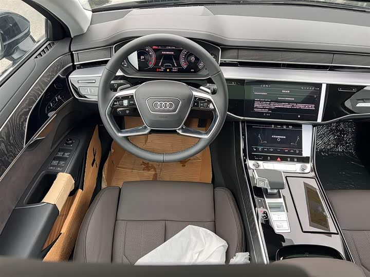 Audi A8 2025 2025款 A8L 45 TFSI quattro 豪华型