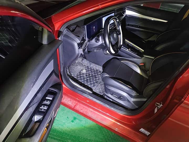 MG Motor 5 Scorpio 2022 2022款 1.5T Trophy运动豪享版