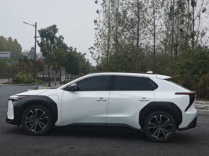 Toyota bZ4X 2022 2022款 X-MODE 四驱Ultra