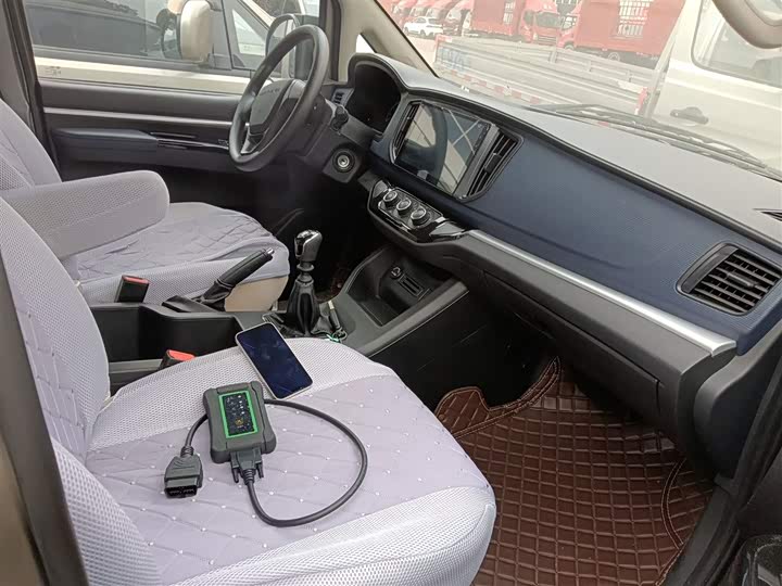 Dongfeng Forthing Lingzhi M5 2024 2024款 M5L 1.5T 手动基本型 7座