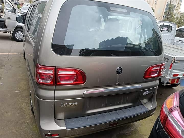 Dongfeng Forthing Lingzhi M5 2024 2024款 M5L 1.5T 手动基本型 7座