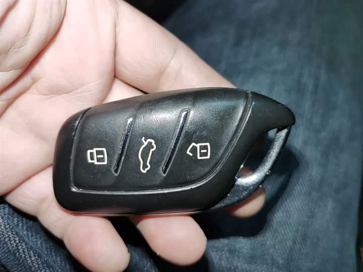 Roewe RX3 2021 2021款 PRO 1.6L CVT精英型