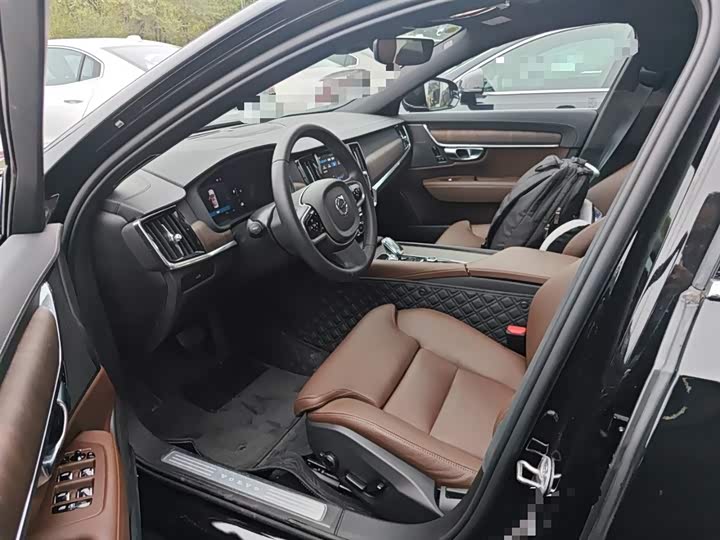 Volvo S90 2025 2025款 B5 智远豪华版
