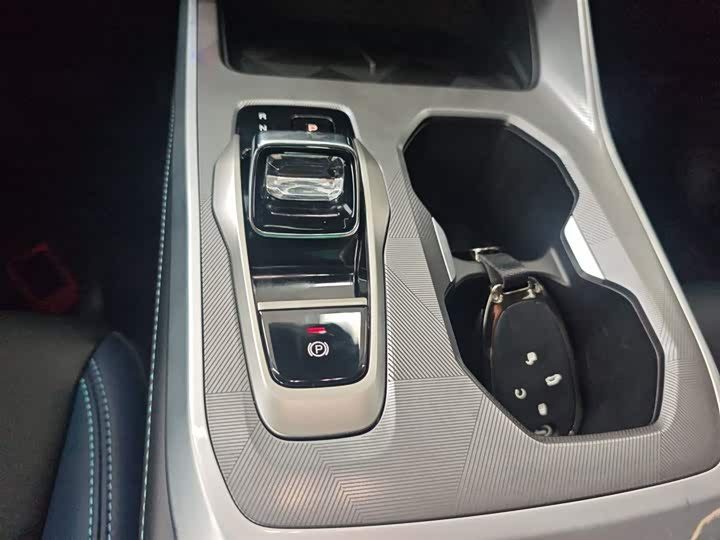 GAC Trumpchi GS3 2023 2023款 影速 270T 劲享版