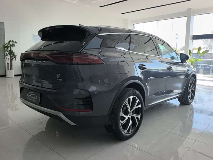 2025 BYD Tang Hybrid/EV