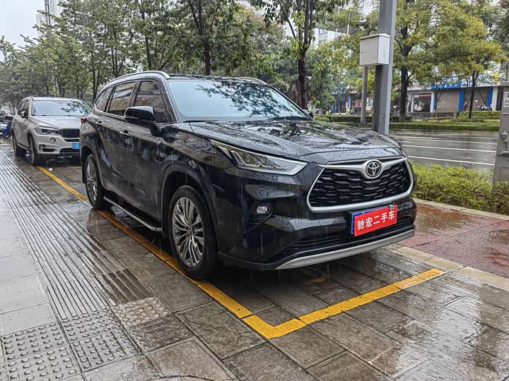 Toyota Highlander 2024 2024款 380T 四驱豪华版 7座