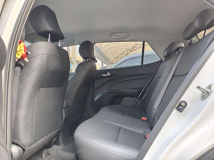 Kia KX1 2021 2021款 1.4L CVT趣享版