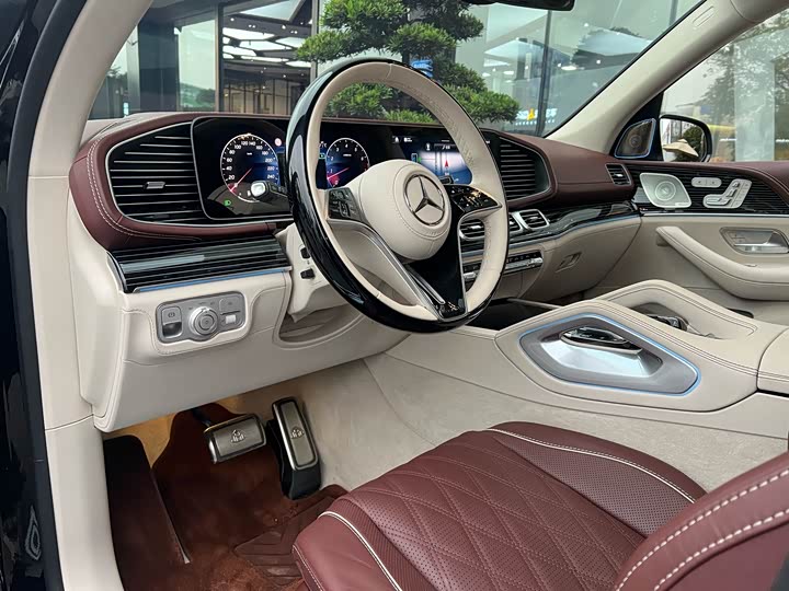 Mercedes-Benz Maybach GLS 2024 2024款 GLS 600 4MATIC 礼乐版