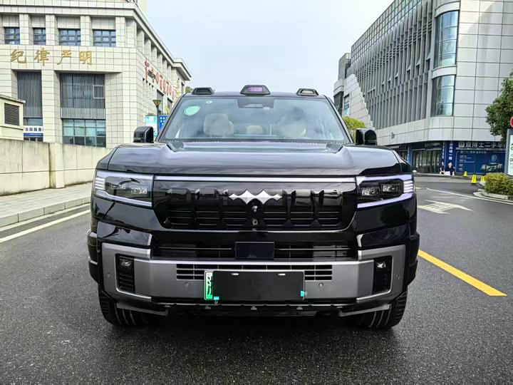 2025 BYD FangChengBao Leopard 8