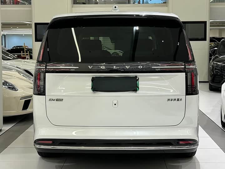 Volvo EM90 2025 2025款 Ultra 六座