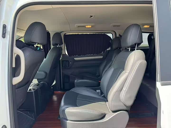 Maxus G10 2021 2021款 2.0T 手动智享版 柴油 7座