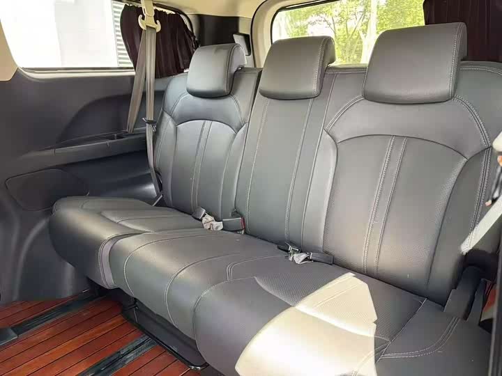 Maxus G10 2021 2021款 2.0T 手动智享版 柴油 7座