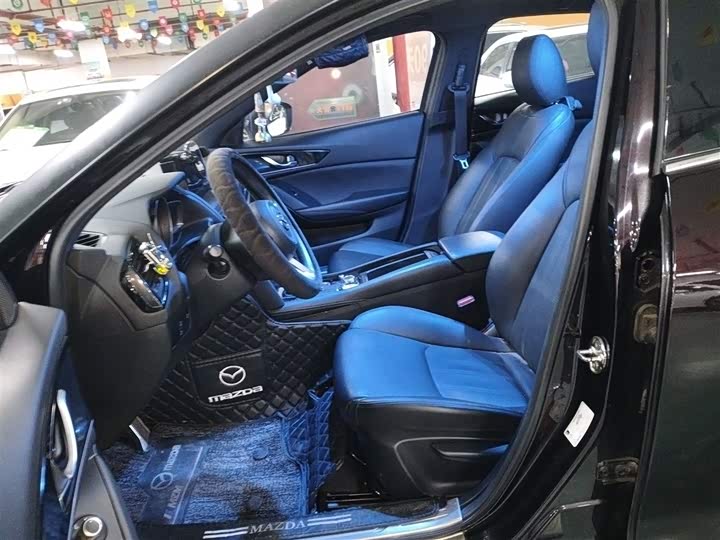 Mazda CX-4 2021 2021款 2.0L 自动两驱蓝天活力版