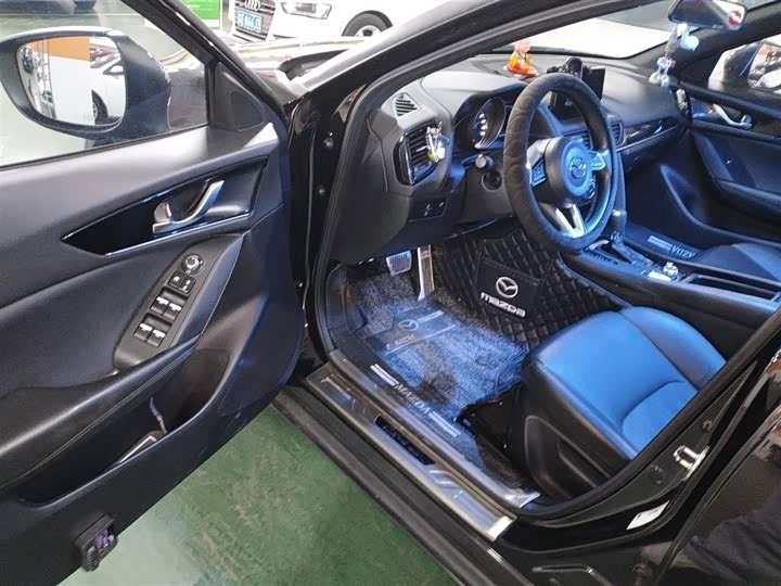 Mazda CX-4 2021 2021款 2.0L 自动两驱蓝天活力版