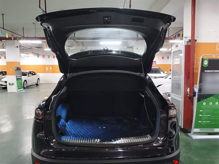 Mazda CX-4 2021 2021款 2.0L 自动两驱蓝天活力版