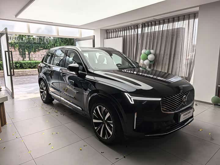 Volvo XC90 Hybrid 2026 2026款 T8 智尊豪华版 7座