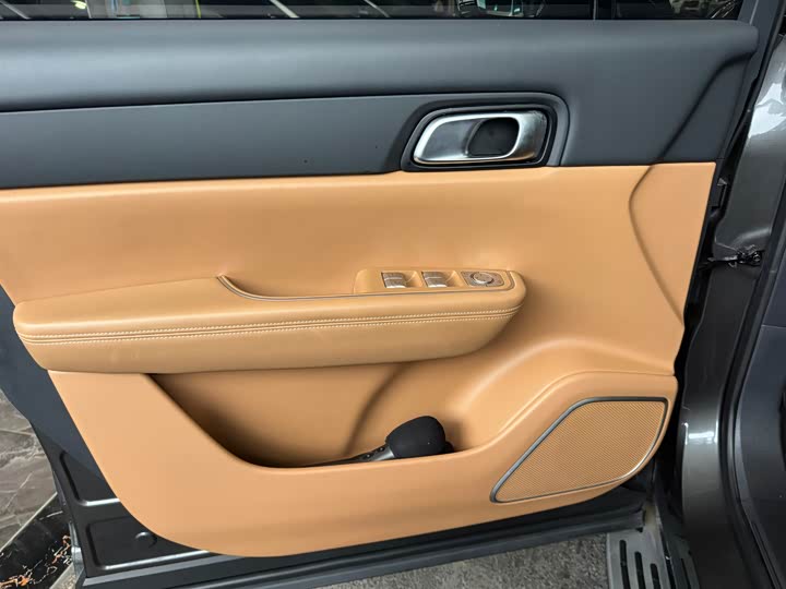 LiXiang One 2021 2021款 增程6座版